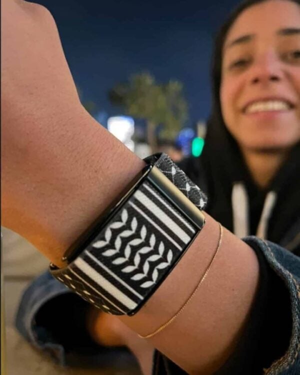 Keffiyeh WHOOP band by zamani, worn by a customer